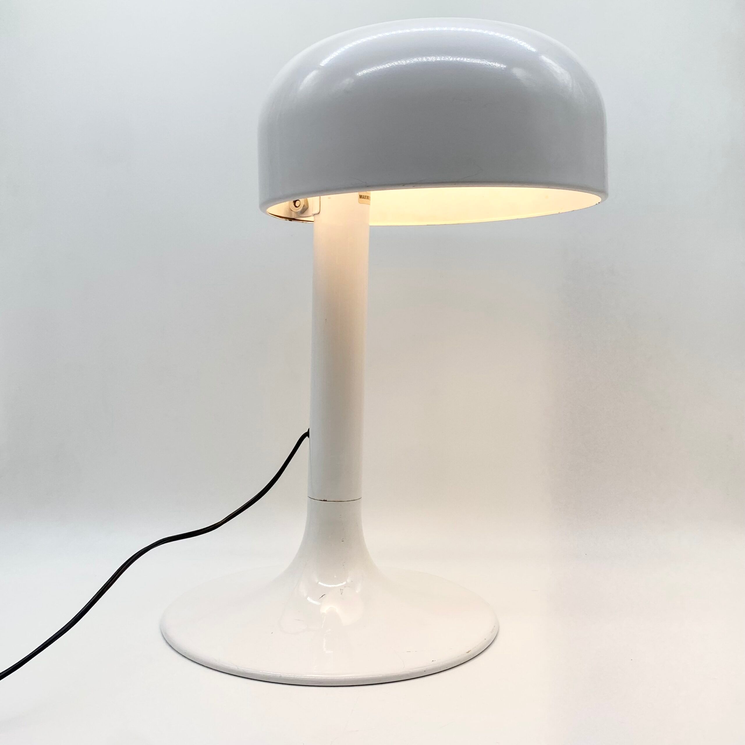"Studio" lamp model 3105 – Carlo Viligiardi for Stilnovo, 1972