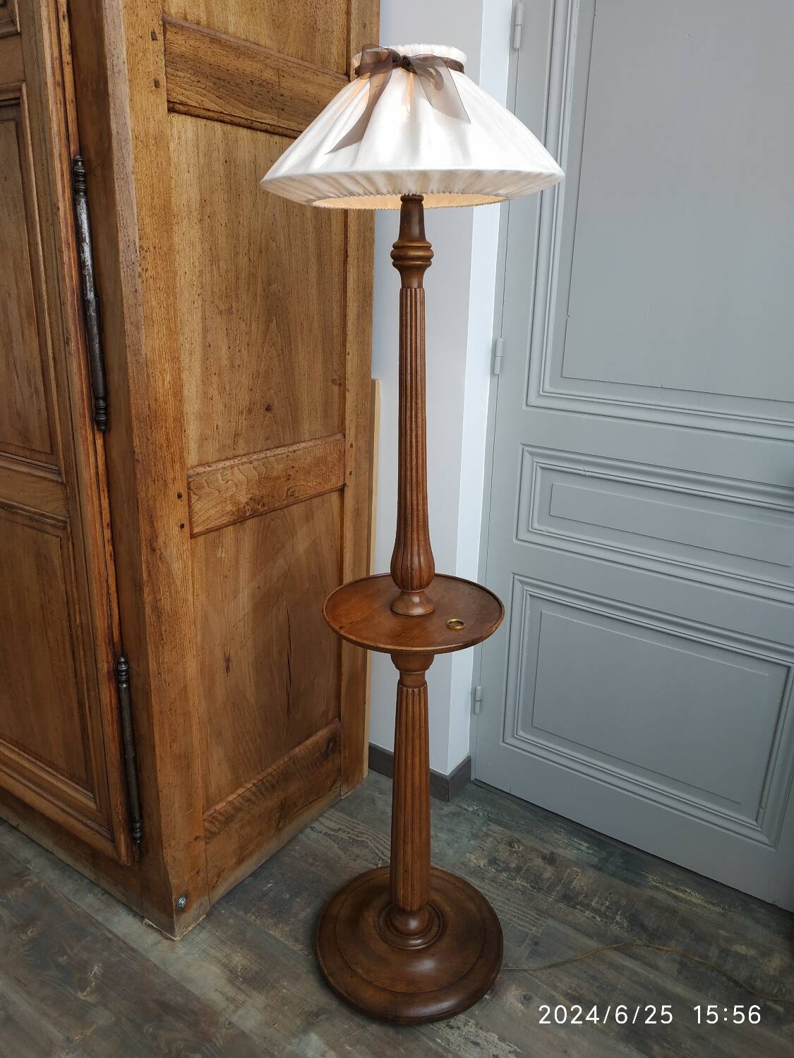 Wooden floor lamp