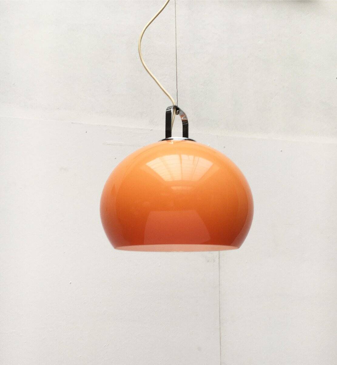 Suspended lamp Zurich Italian from the space age mid-century by Luigi Massoni for Guzzini.
