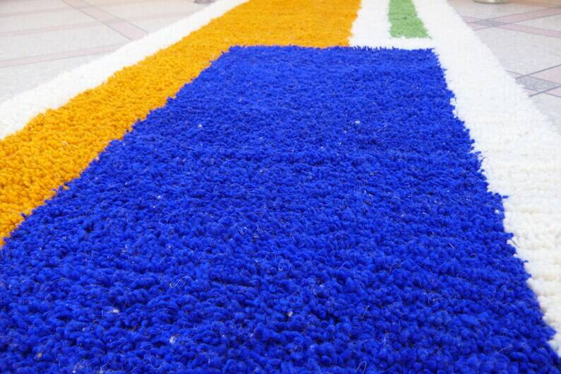 Handmade runner rug 300cm x 90cm