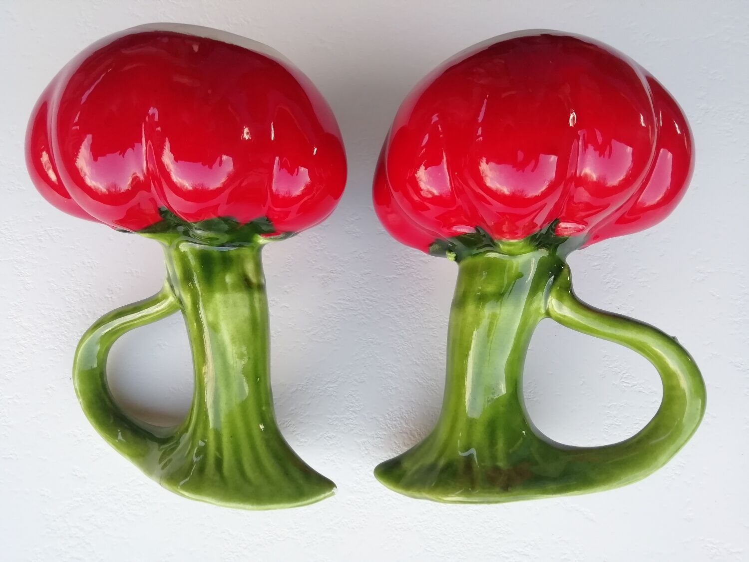 Pair of pitchers slurry tomatoes