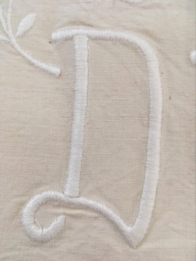 Mestizo cotton sheet monogrammed D D.