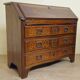 Commode scriban Piémontaise galbée en marqueterie