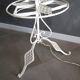 Lampadaire porte-plantes ancien en fer forgé blanc