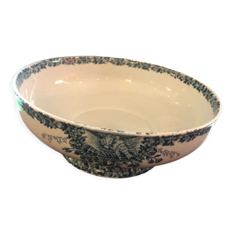 Old salad bowl Iron earth model Colombier