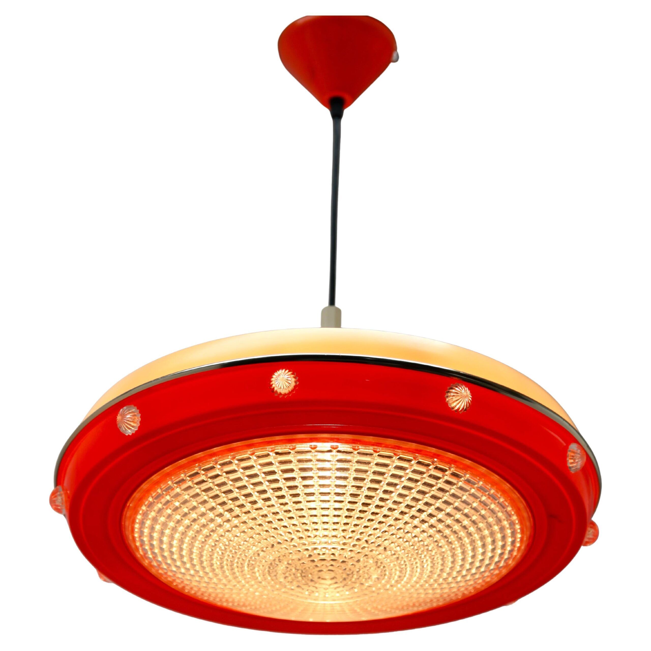 Suspension scandinave avec abat-jour optique en acrylique