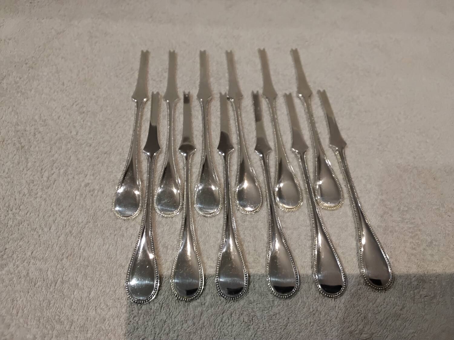 6 silver-plated lobster picks by Christofle, Perles pattern