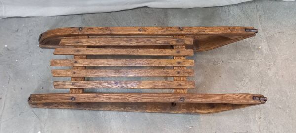 Luge vintage en bois