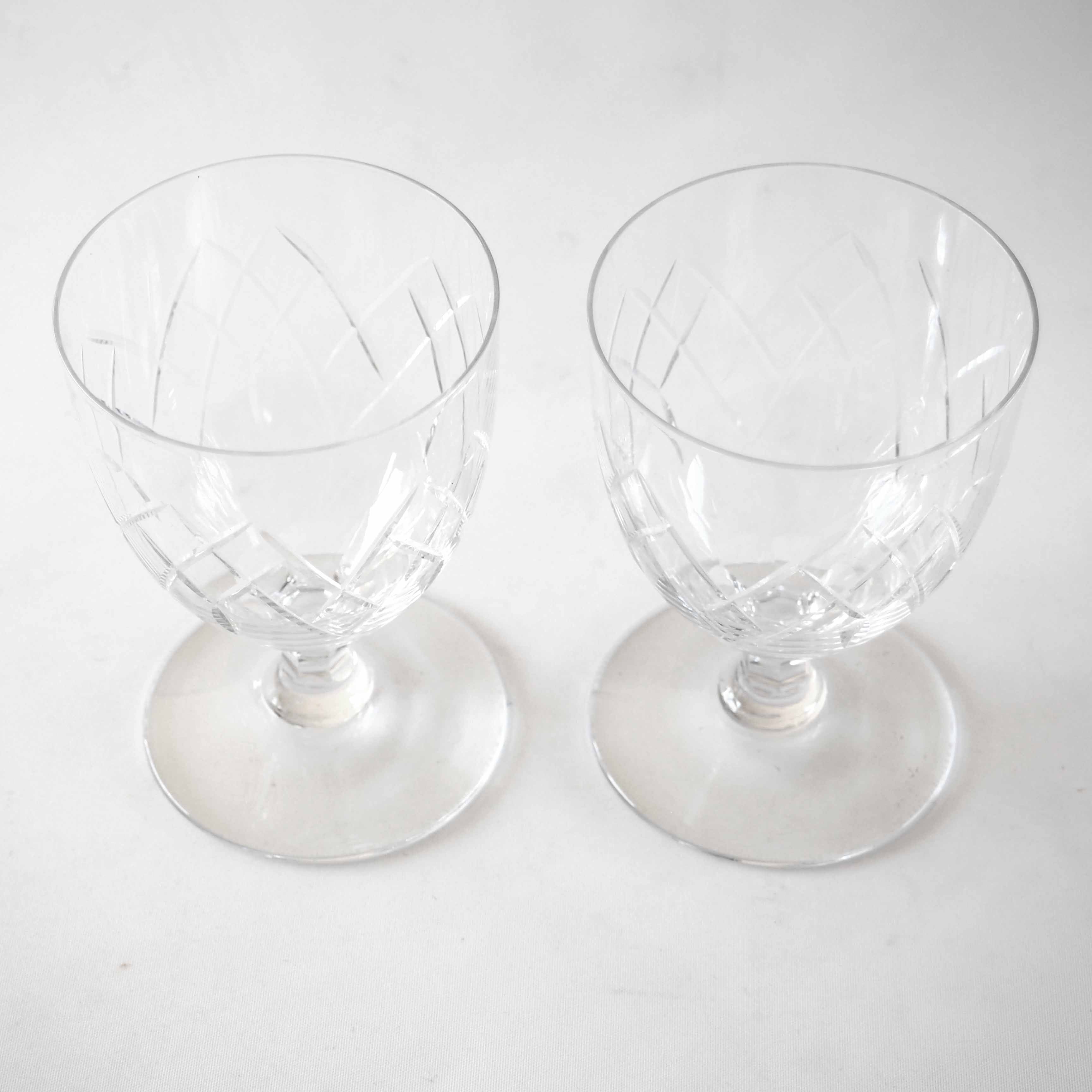 2 crystal wine glasses