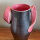 Vase en céramique signé