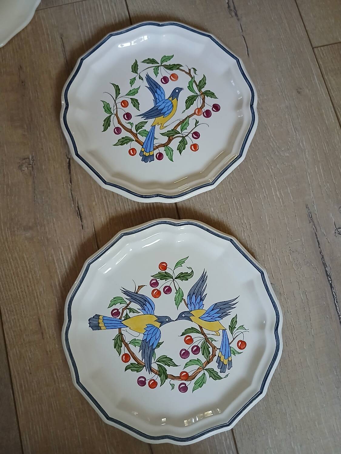 8 antique Salins dessert plates