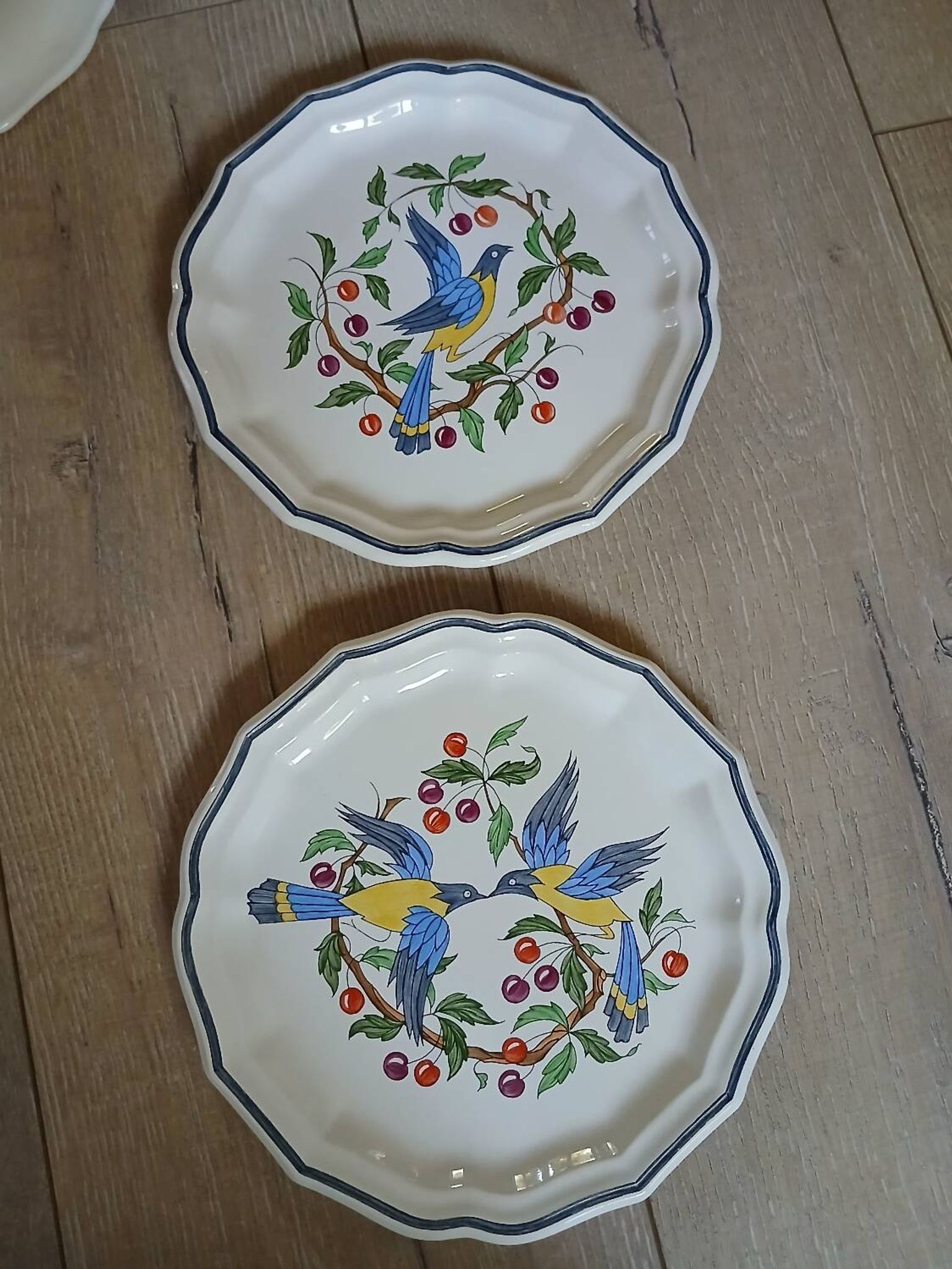 8 antique Salins dessert plates