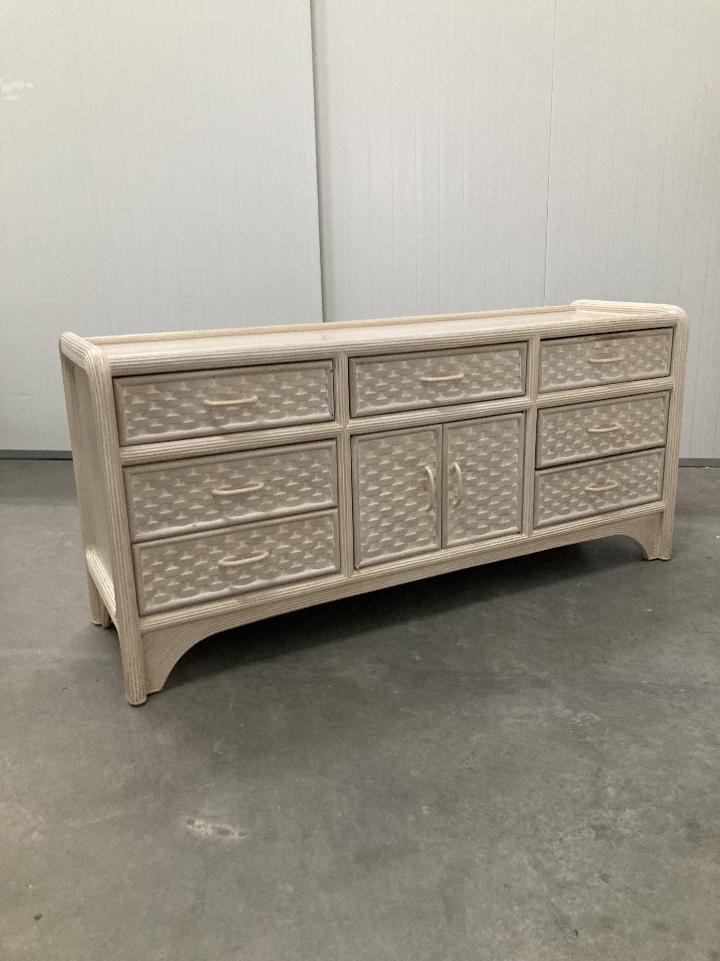 White wash sideboard made of woven rattan/bamboe, '70