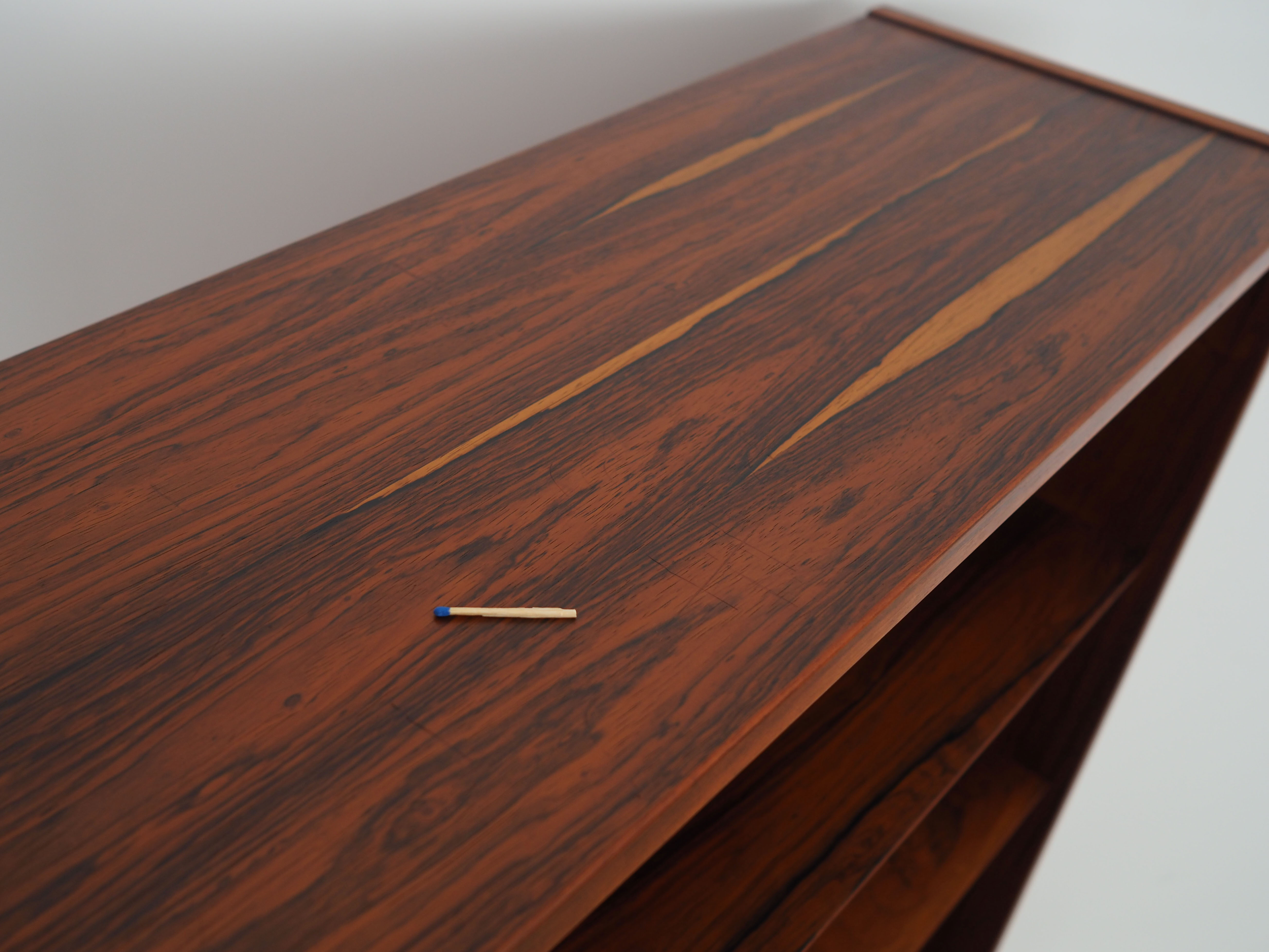 Bibliothèque en palissandre, design danois, années 1970, production: Hundevad