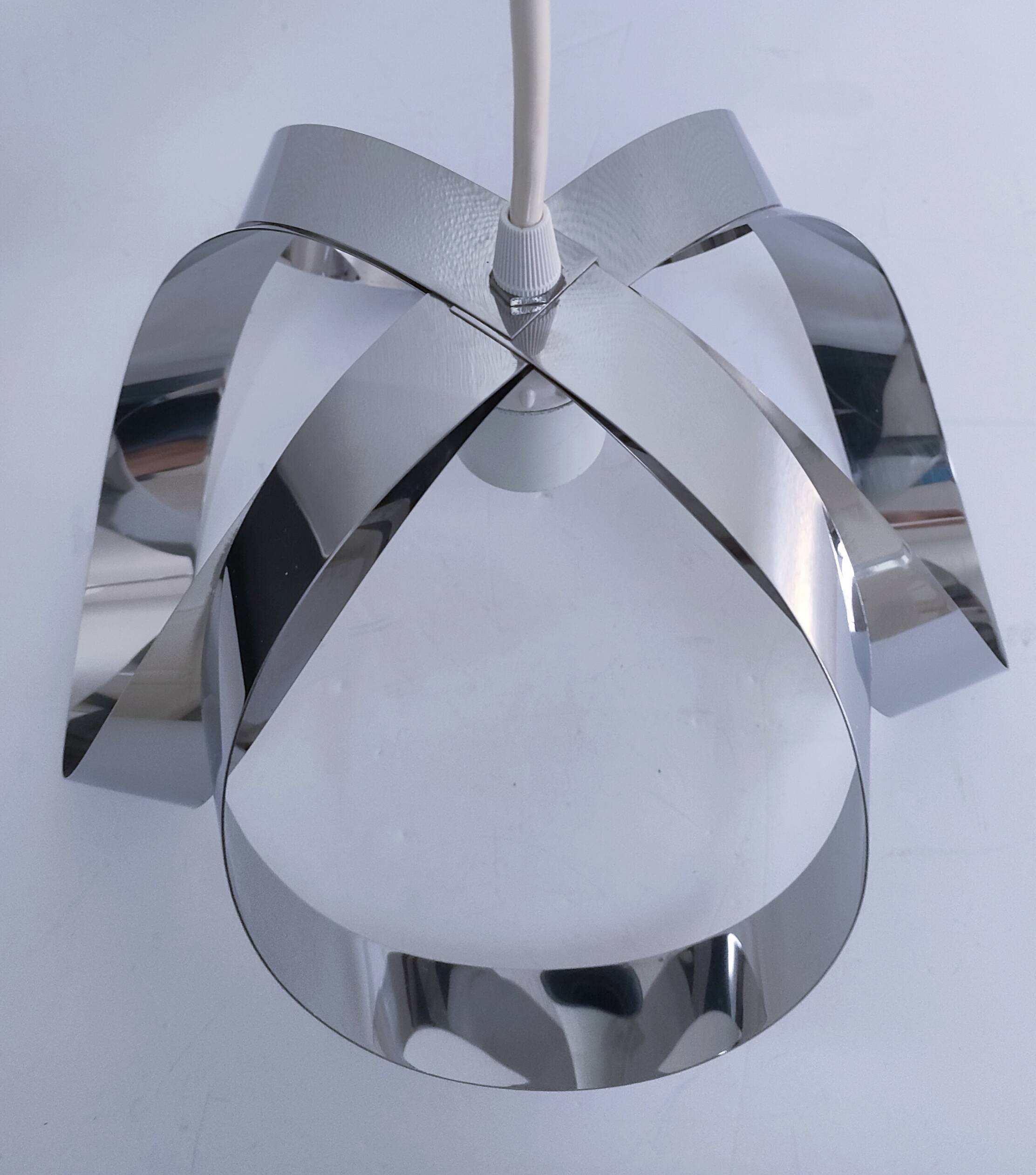 Suspension fleur inox années 70