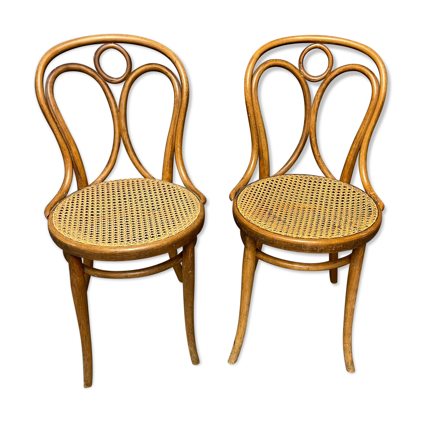 Paire de chaises Thonet n 19 estampillées thonet
