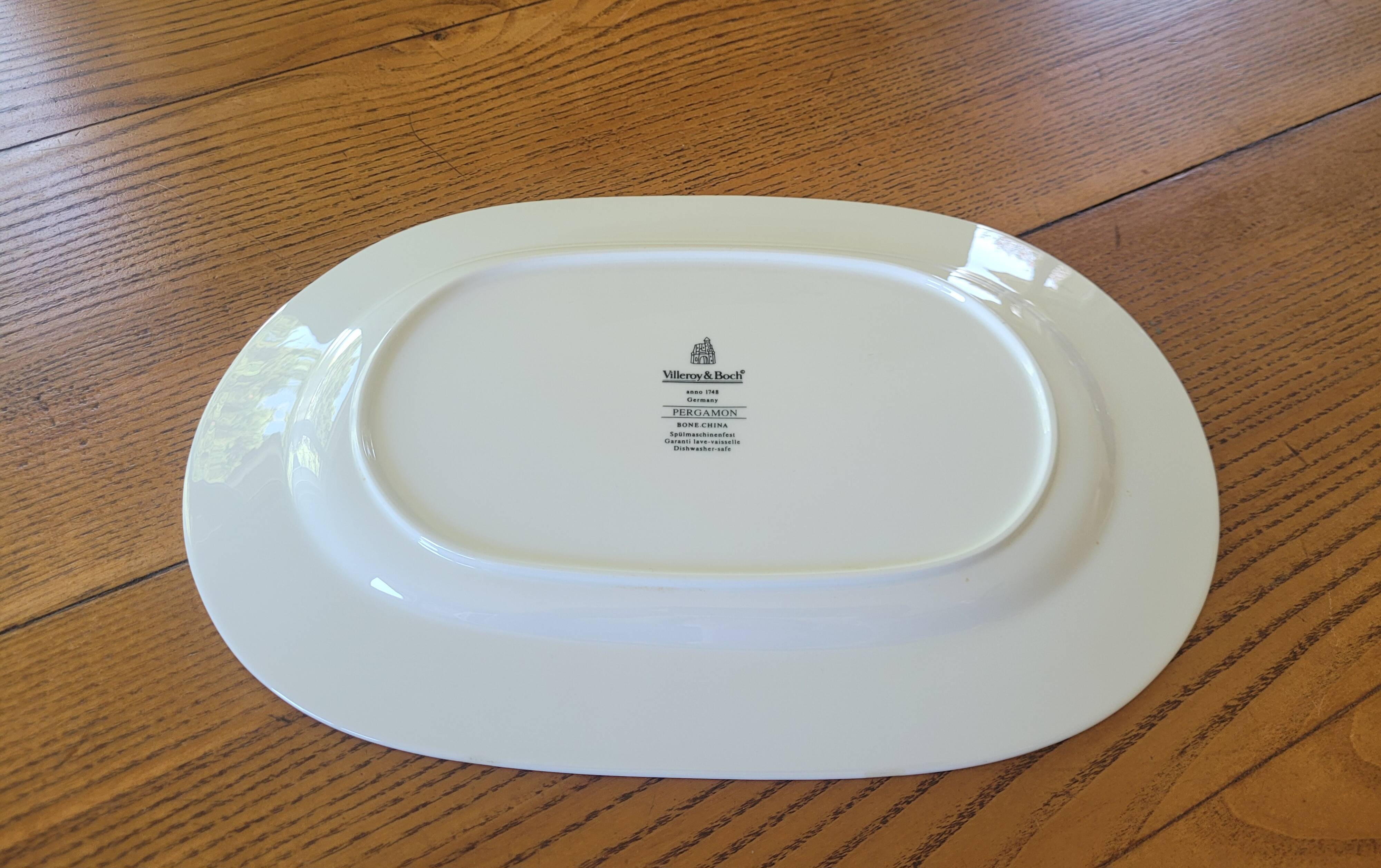 Petit plat de service en porcelaine "Pergamon" Villeroy et Boch