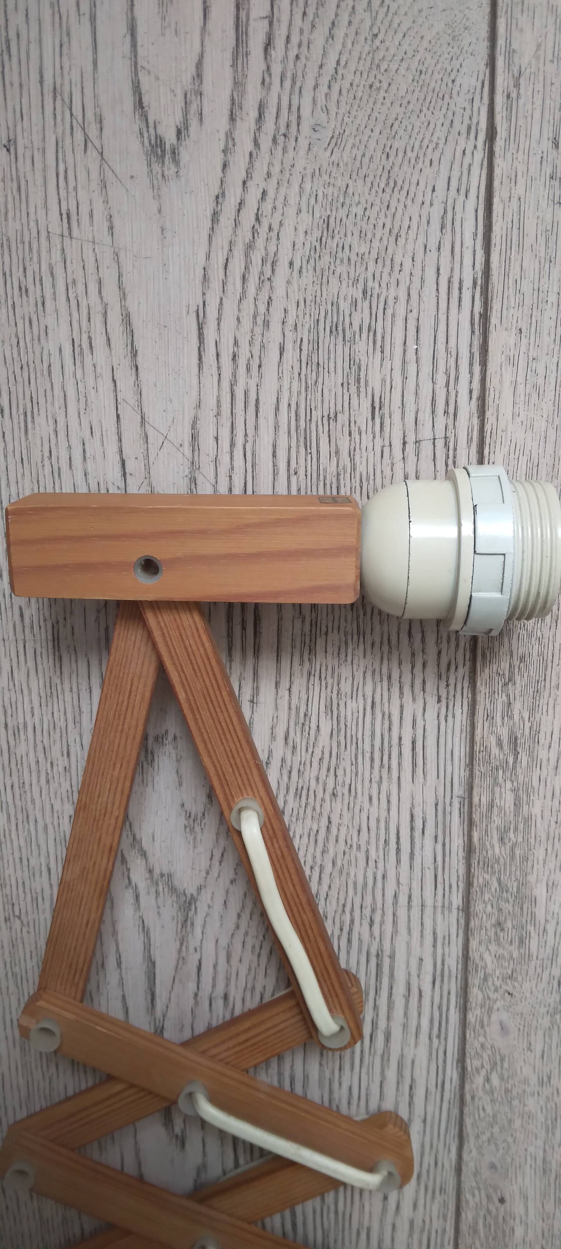 Accordion wall light.