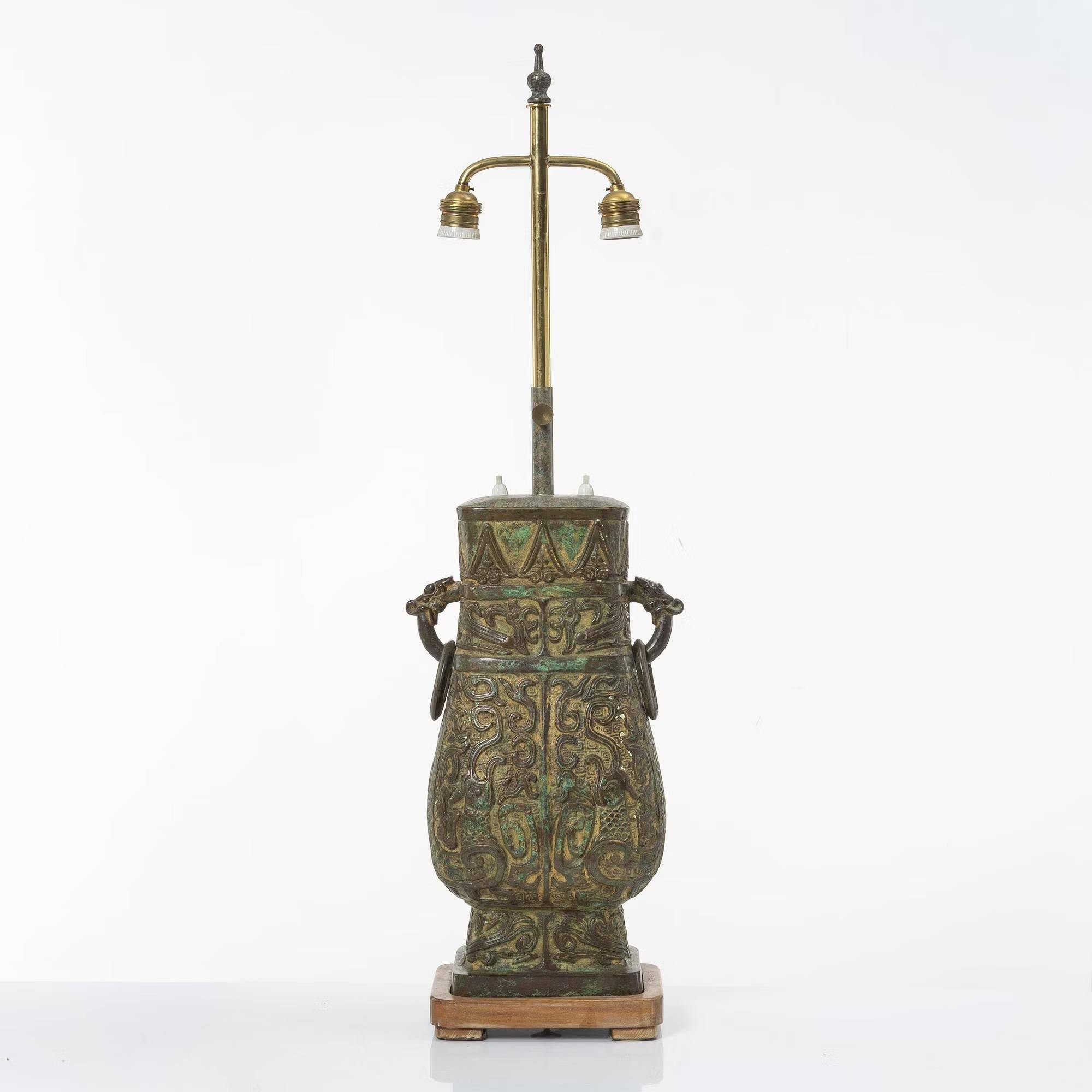 Billy Haines style table lamp in patinated bronze "verdigris" 1960s