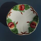 Trois assiettes barbotine