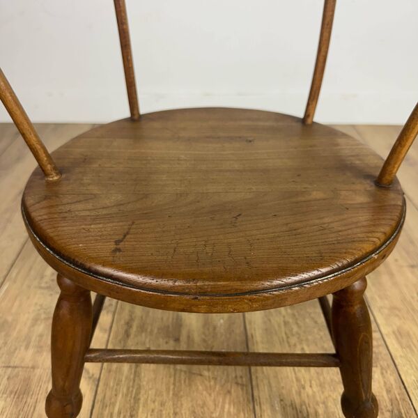 Chaise enfant ancienne en bois tourné
