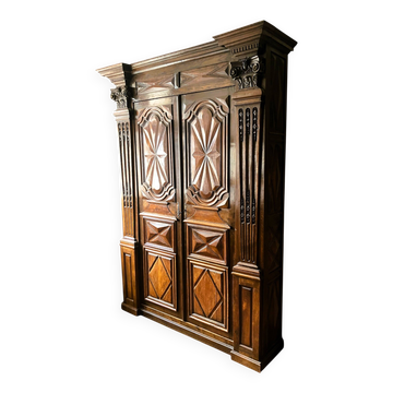 Armoire d'entrée en chêne et noyer