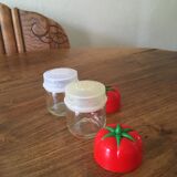 Salt and pepper shaker, tomato-shaped