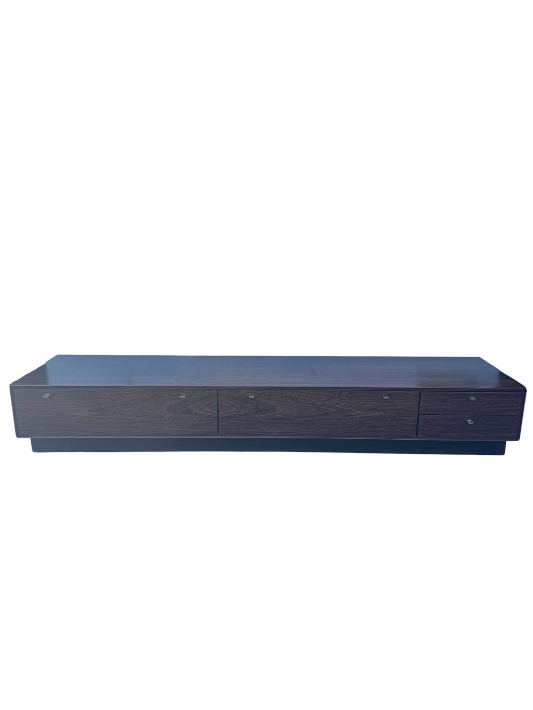 MCM Rosewood Low Board par Fristho