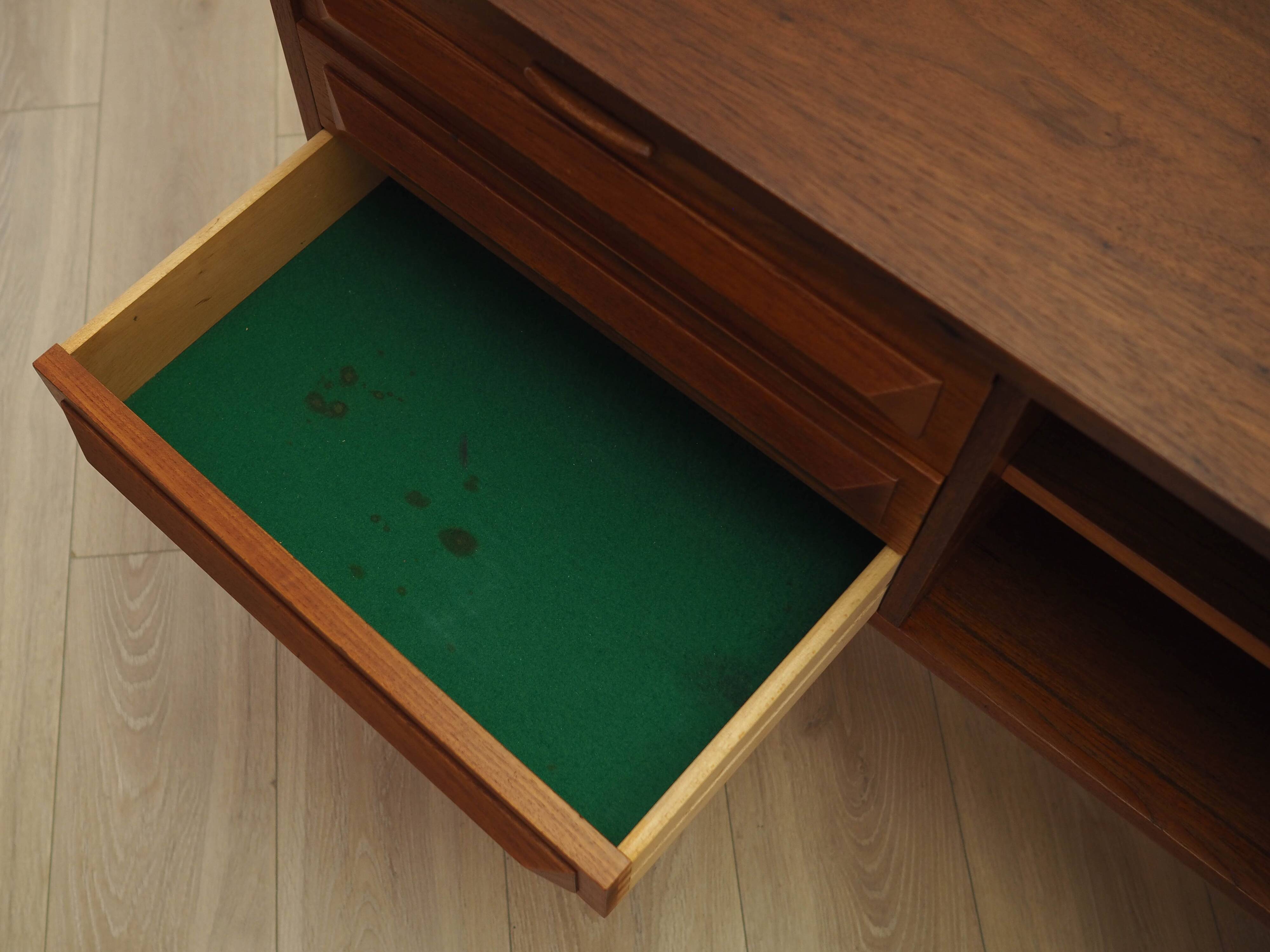 Buffet en teck avec surfaces extensibles, Danemark, années 1970