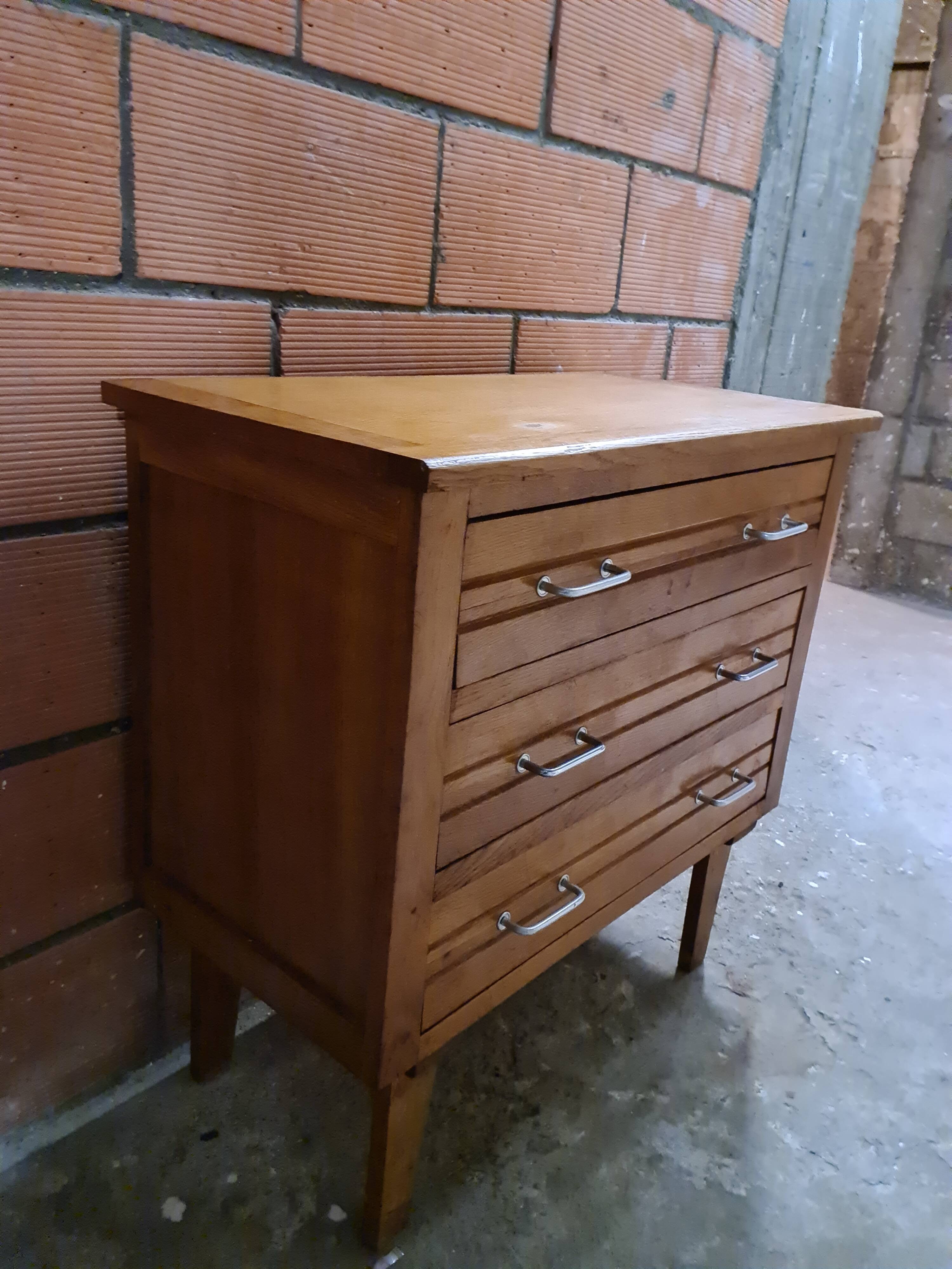 Commode 60'