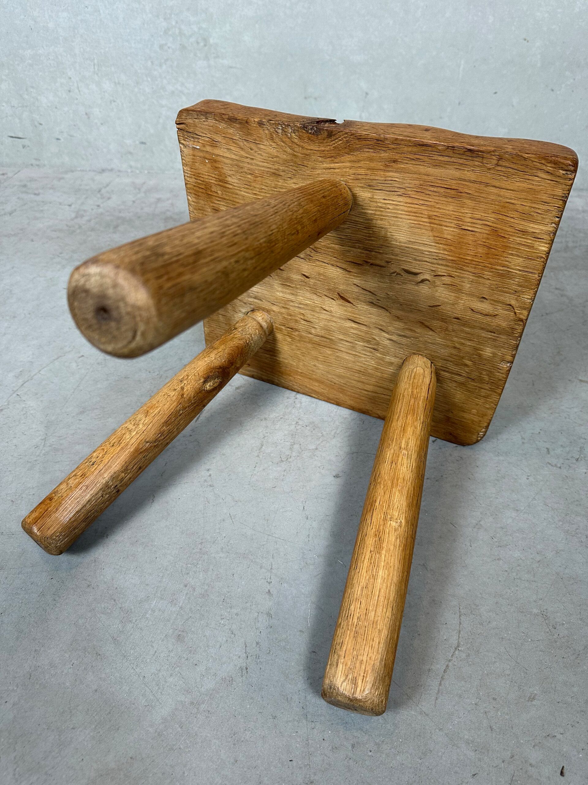 Vintage oak stool – tripod