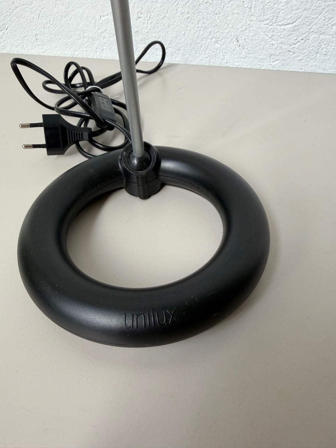 Unilux desk lamp reference 2030