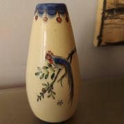 Vase art déco signé , décor oiseau de paradis