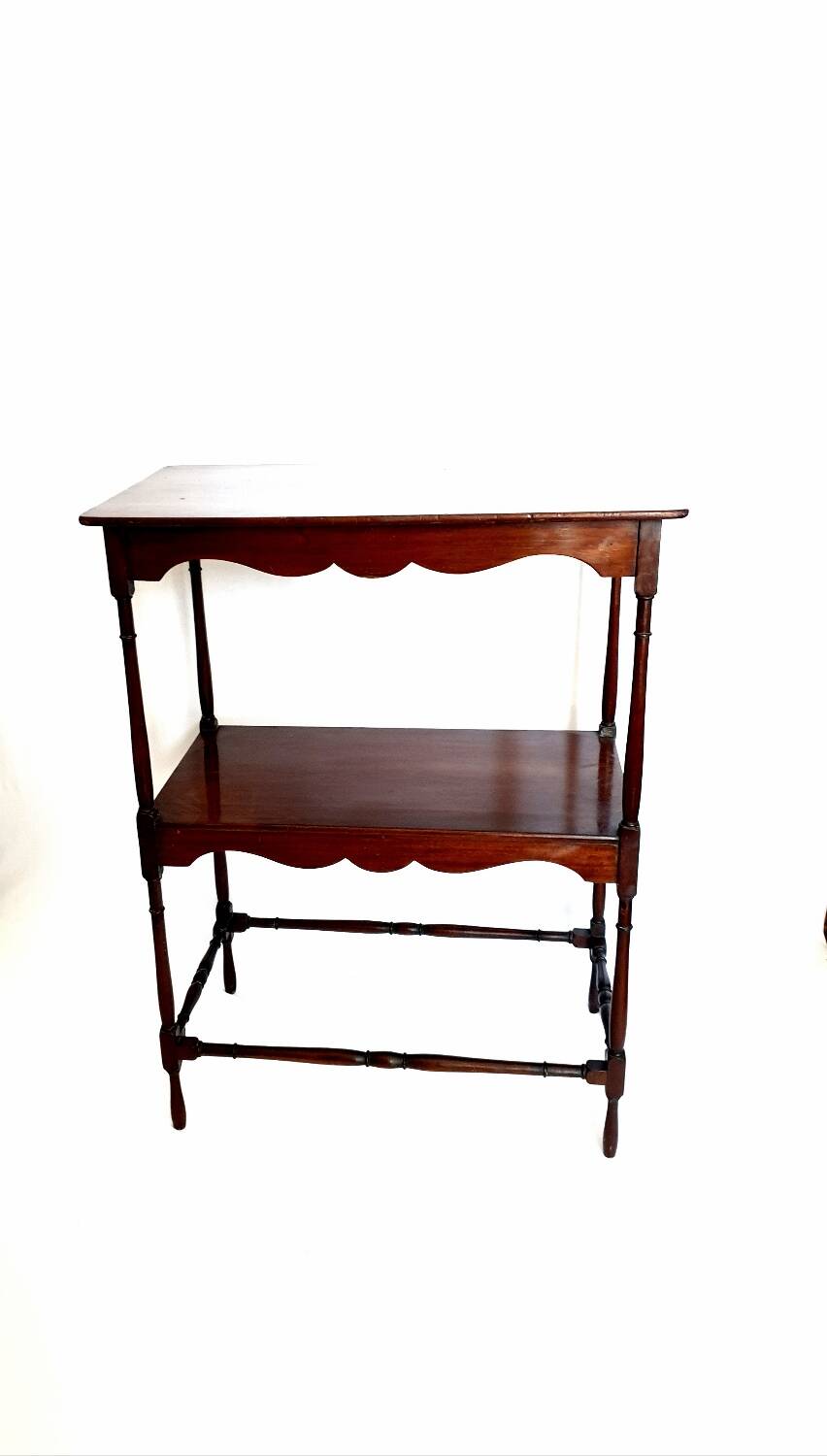 Double shelf console English furniture