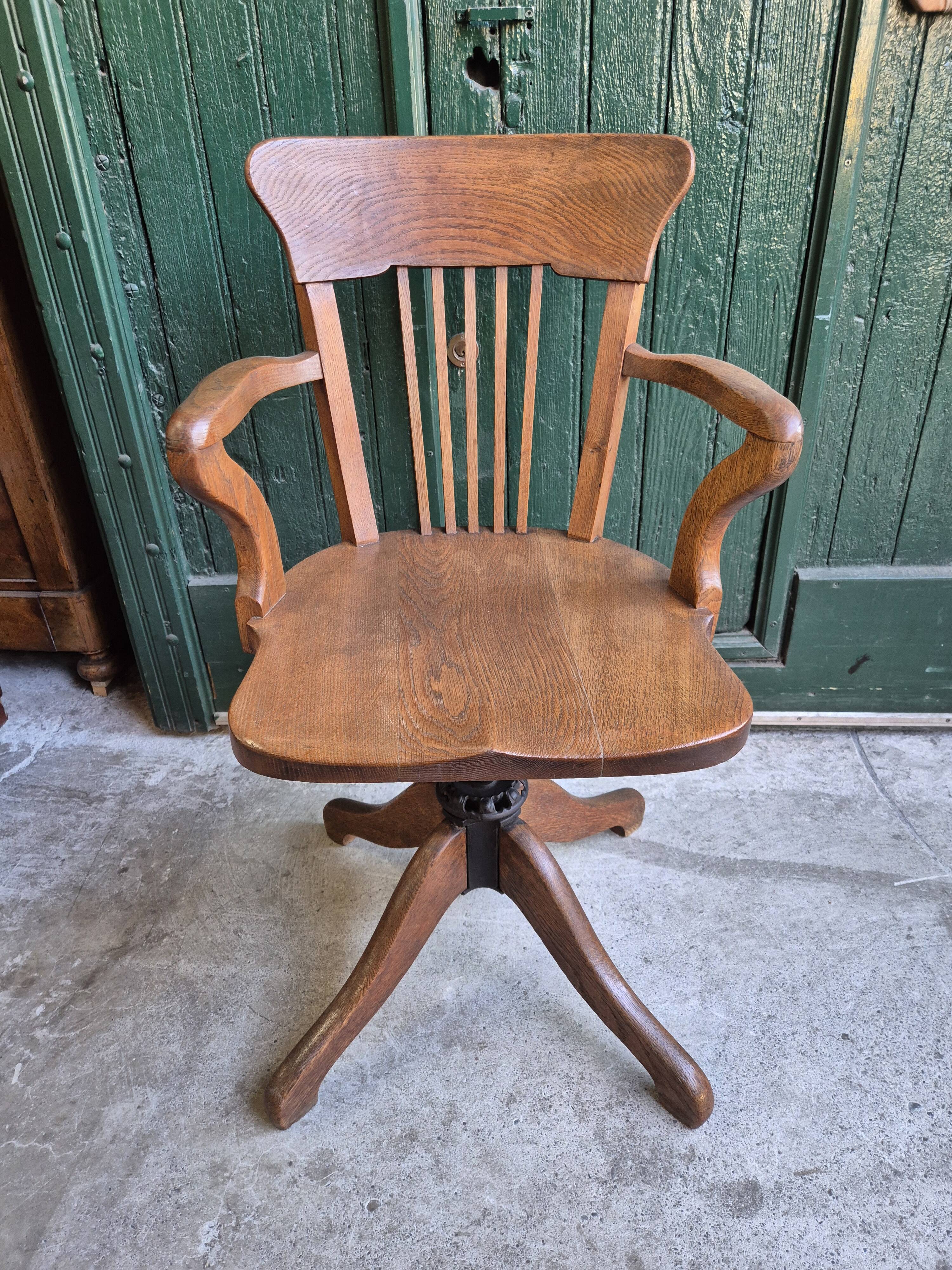 Fauteuil de bureau americain en chene reglable 1950
