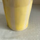 Vase en grès jaune
