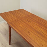 Table en teck, design danois, années 60, fabriquée au Danemark