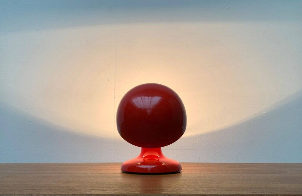 Mid-century space age Jucker table lamp by Afra & Tobia Scarpa for Flos, 1960s.