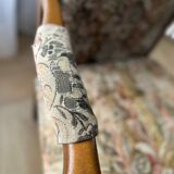 Upholstered armchair with floral pattern – Carved wooden structure – Vintage