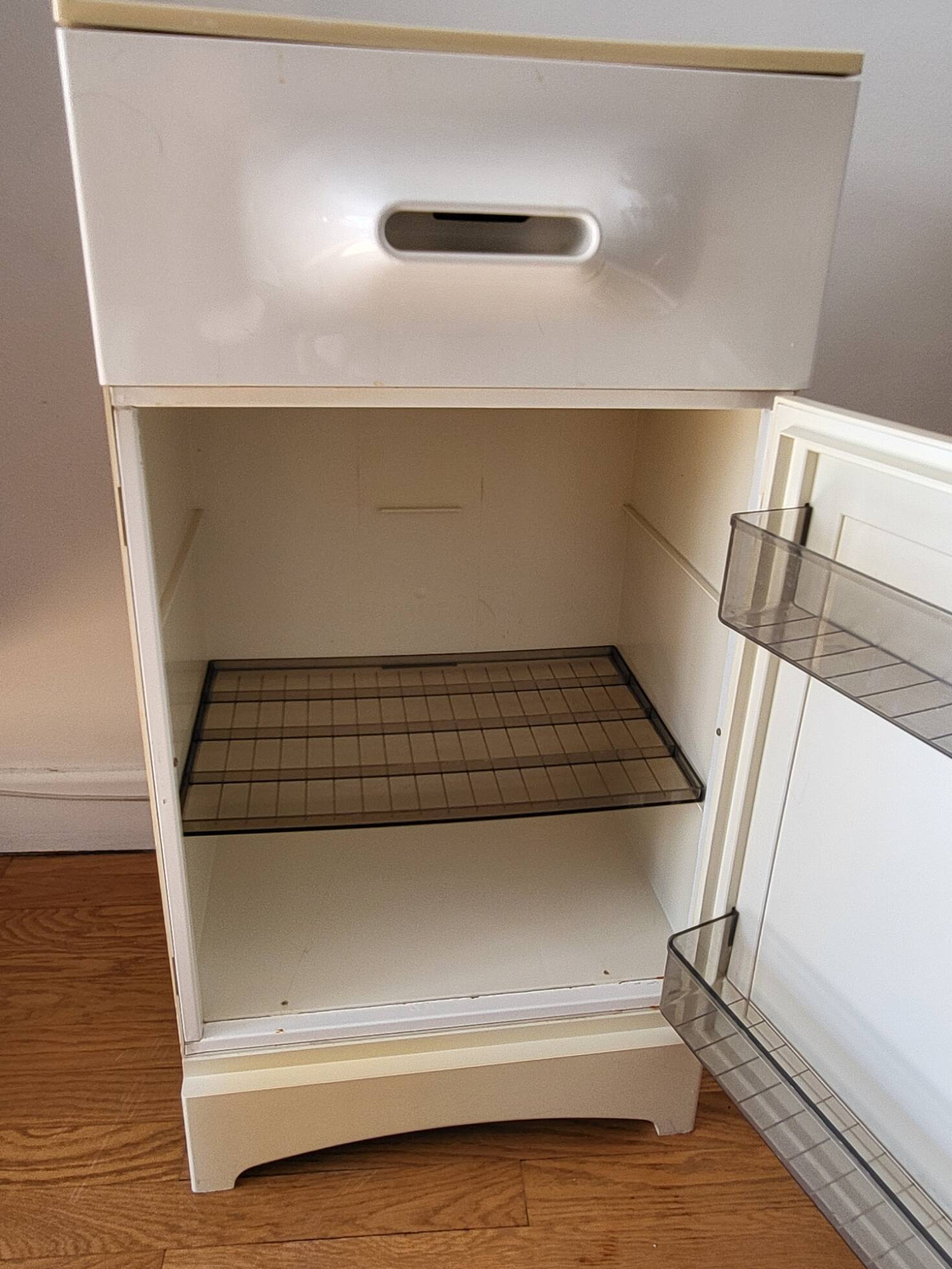 Flair plastic bedside table 1960s Vintage