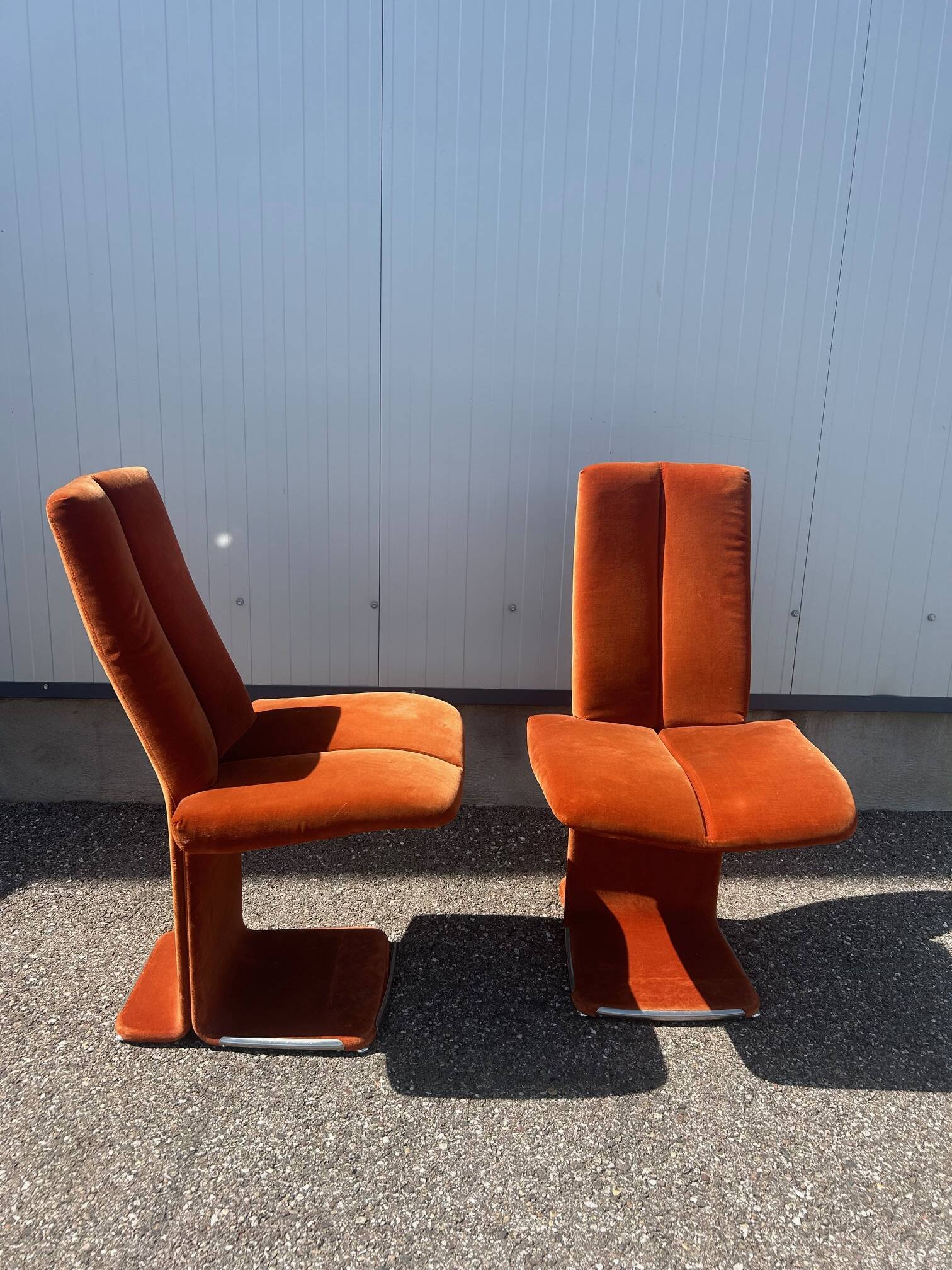 Paire de chaises italiennes 1970