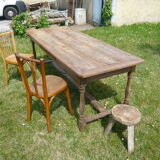 Farm table