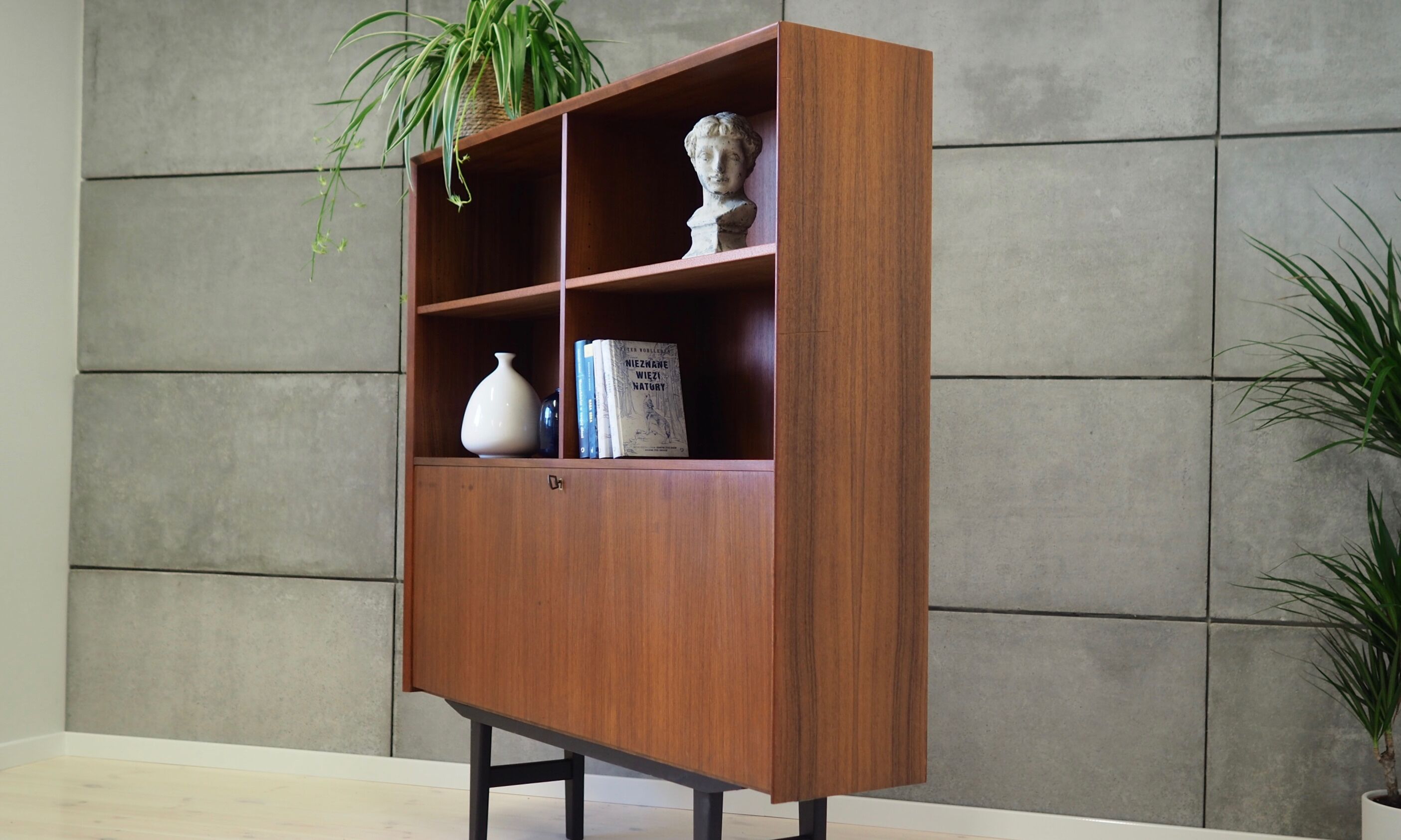 Bookcase with a bar from the 60/70