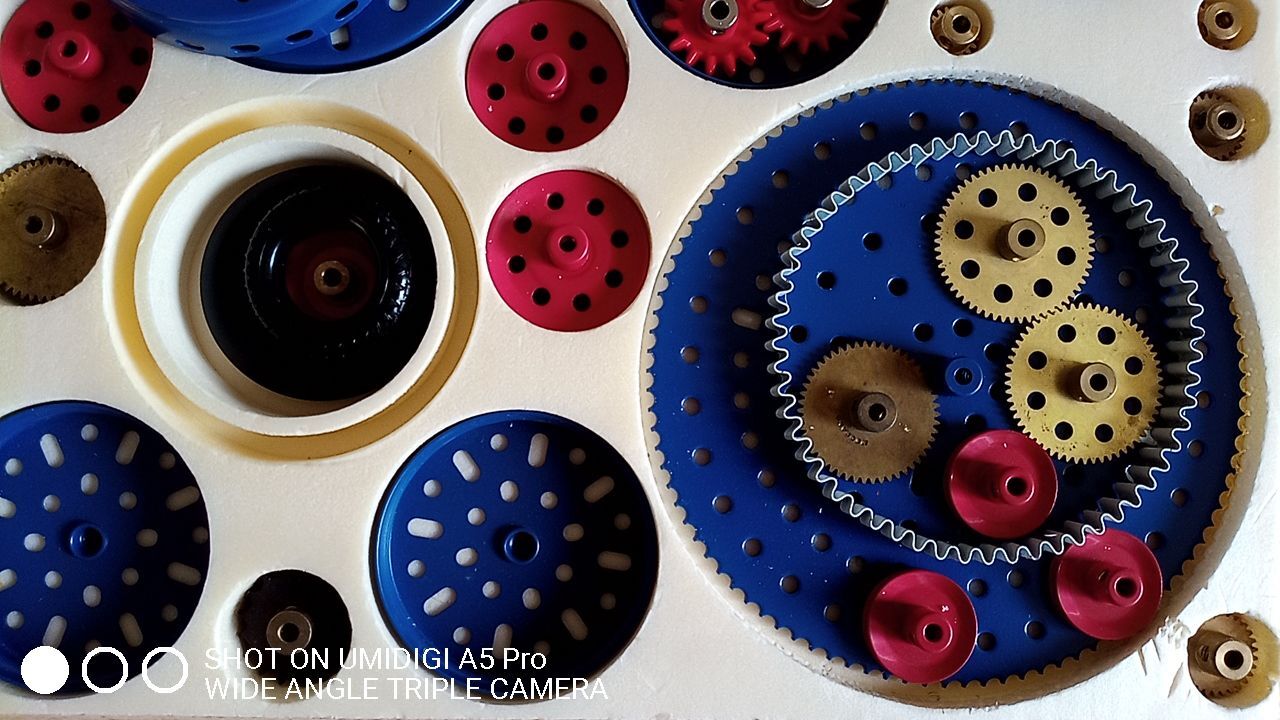 Kit de construction Metallus "Berlin box 1" / n°9800-60 / compatible MECCANO