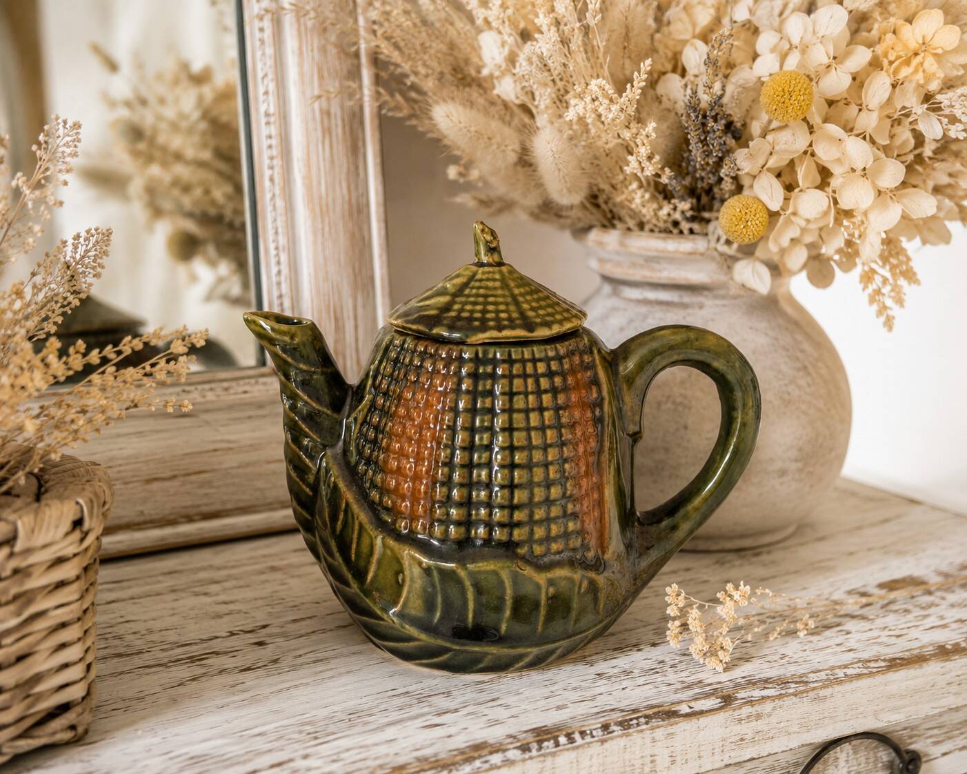 Petite théière barbotine épi de maïs vintage