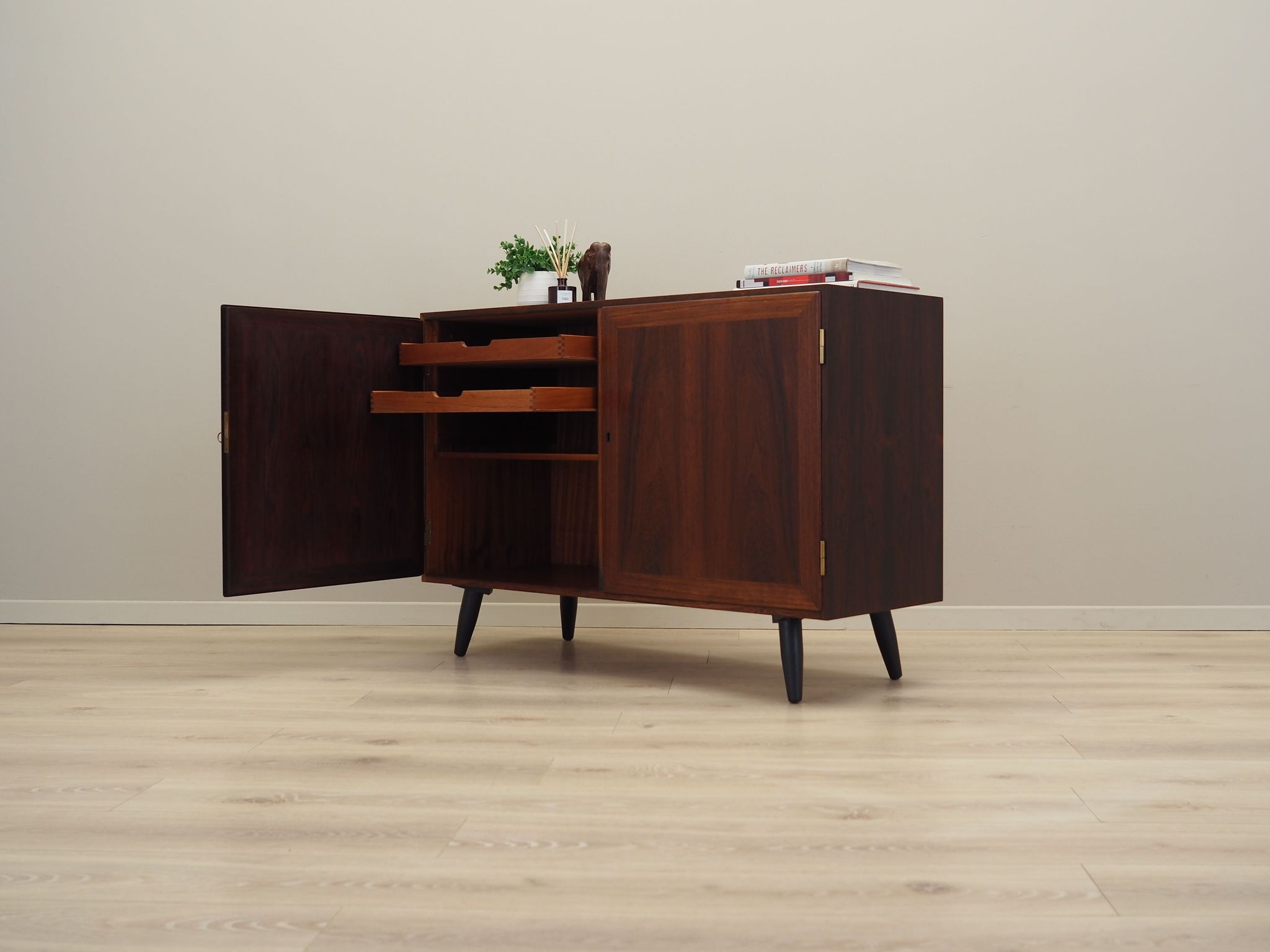 Rosewood cabinet, Danish design, 1960s, Carlo Jensen, Hundevad