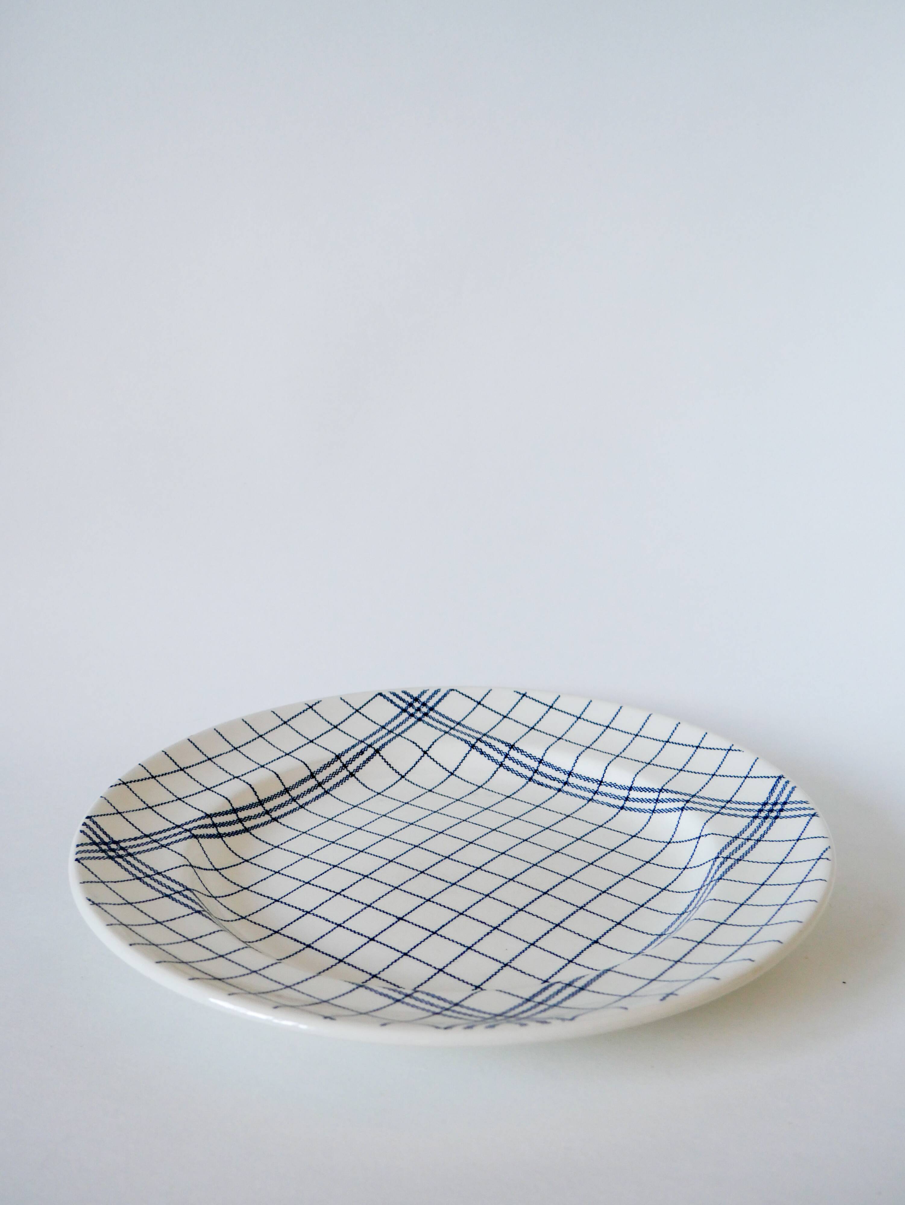 large round dish Gien blue and white striped 1960