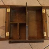 Travailleuse en bois