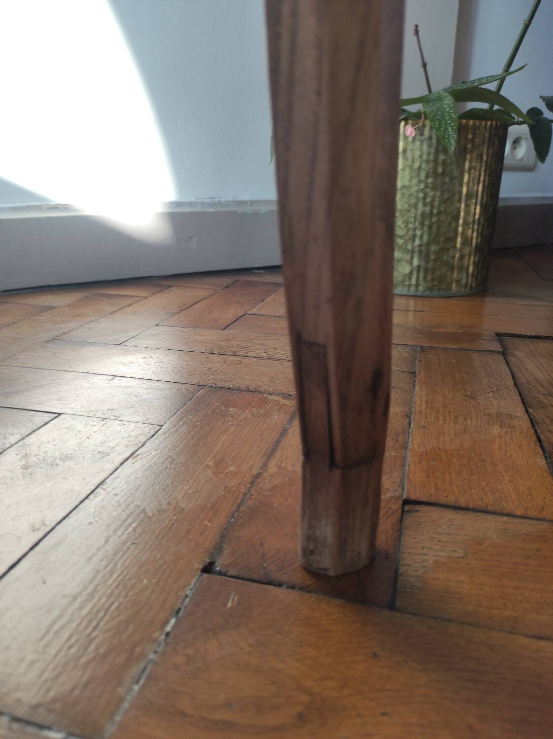 Vintage wooden and straw bar stool — Brutalist Style / Perrian