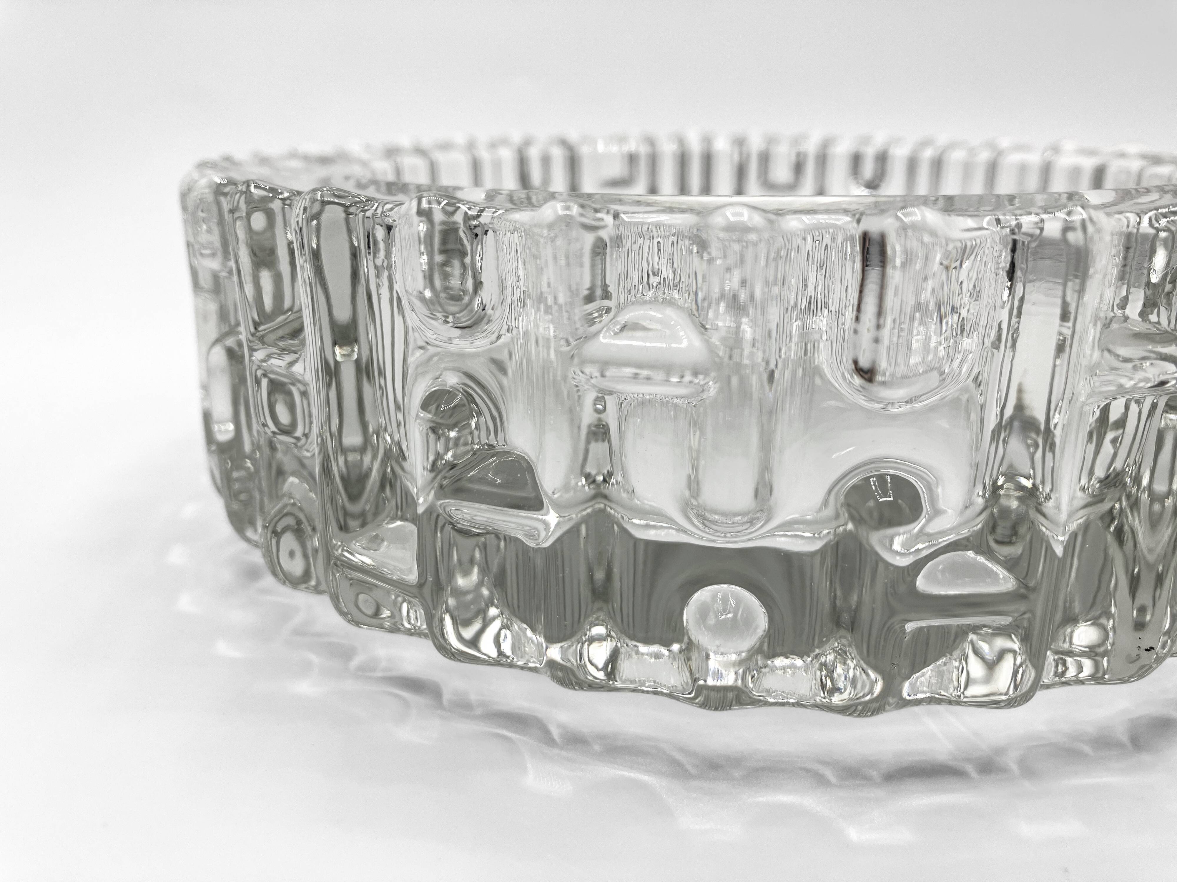 SKLO UNION pocket emptier • Hermanova hut glassworks • Design Frantisek Vizner • 1965 • Pressed glass